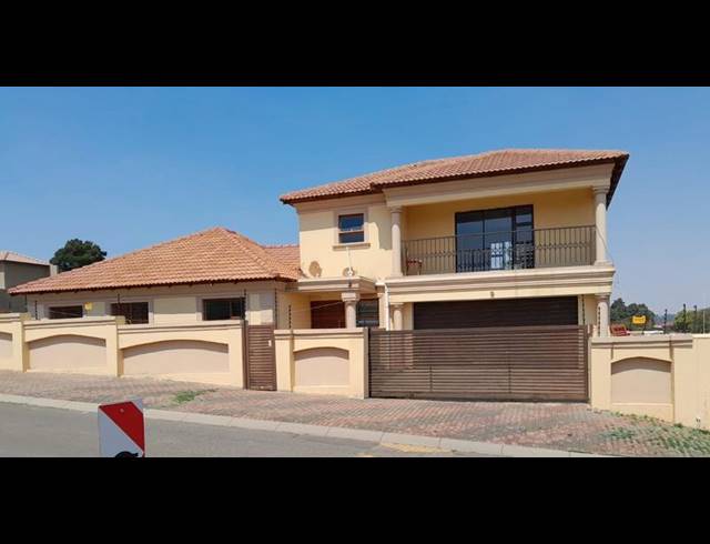 4 BEDROOM HOUSE FOR SALE IN MUNSIEVILLE SOUTH